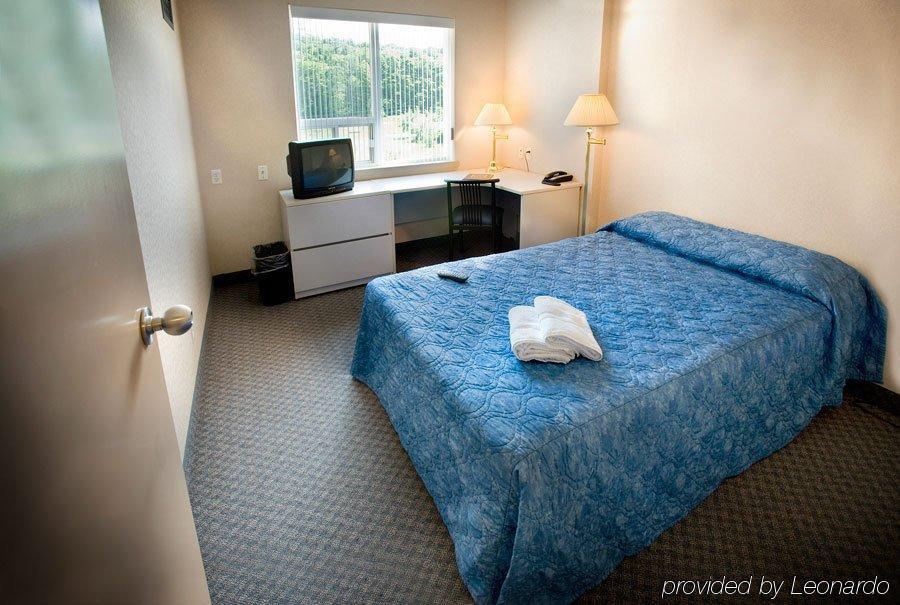 Residence & Conference Centre - Kitchener-Waterloo Экстерьер фото