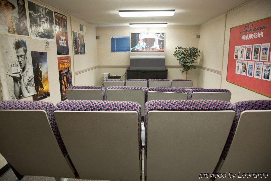 Residence & Conference Centre - Kitchener-Waterloo Экстерьер фото